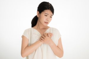 ご家族が交通事故に遭われて悩む女性