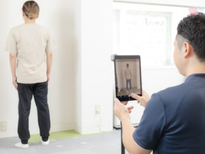 姿勢改善のイメージ図